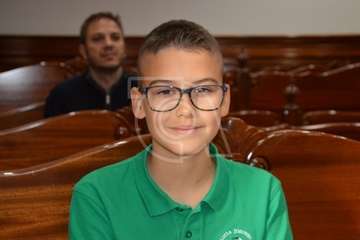 Luna y Dahelire claman por la paz en el mundo desde el Pleno de Telde (Foto TA)